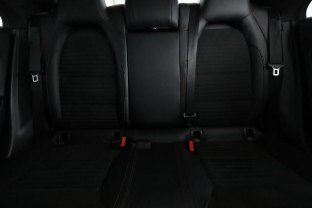 Mercedes Benz Cla image 1