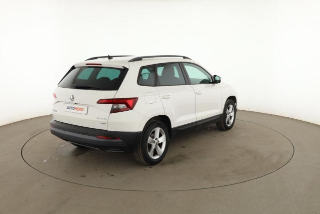 Skoda Karoq image 5