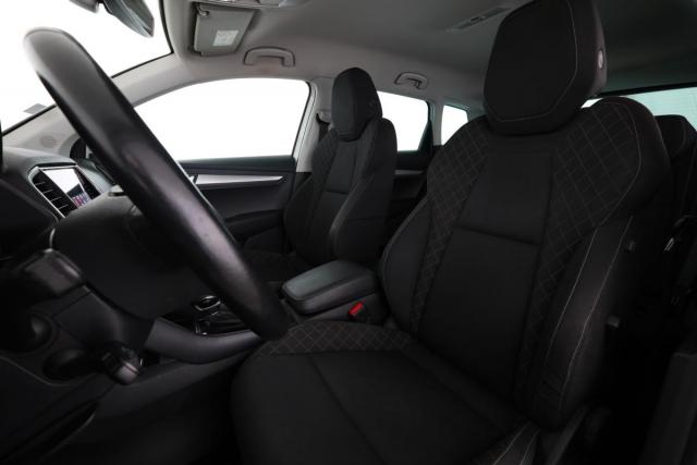 Skoda Karoq image 3