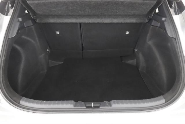 Toyota Corolla image 6