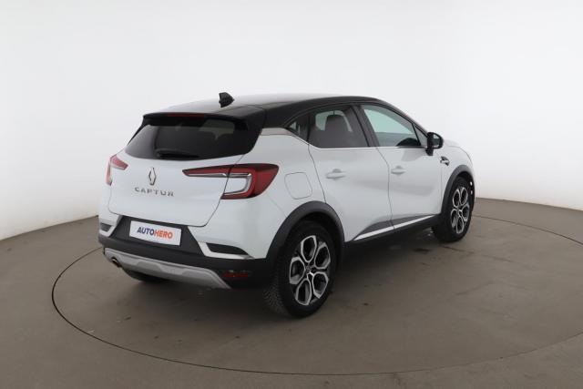 Renault Captur image 1