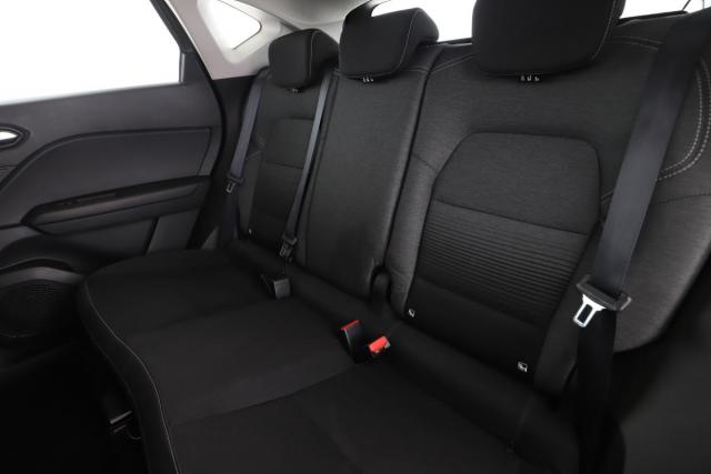 Renault Captur image 8