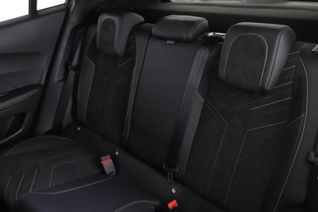 Peugeot 2008 image 9