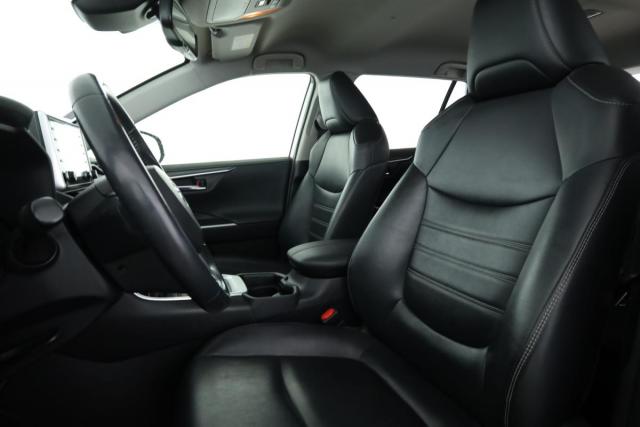 Toyota Rav4 image 2