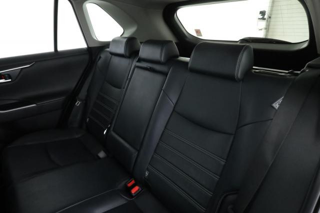 Toyota Rav4 image 4
