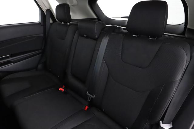 Ford Edge image 9
