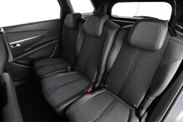 Peugeot 5008 image 9