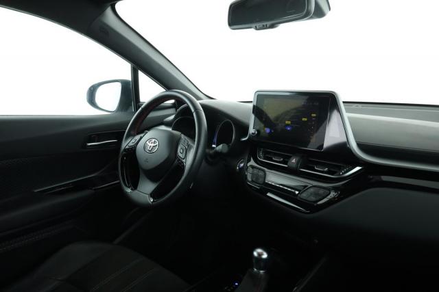 Toyota C-Hr image 2