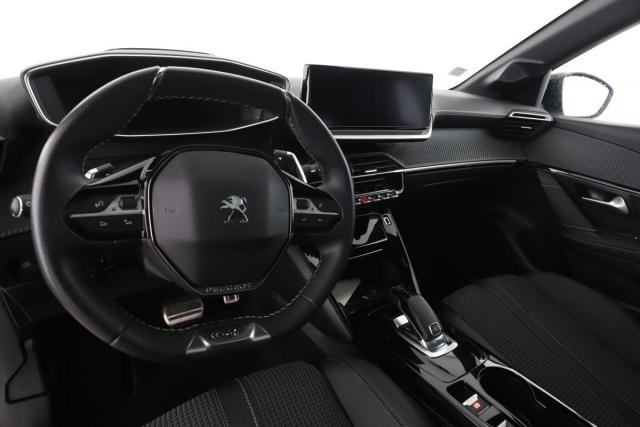 Peugeot 208 image 2
