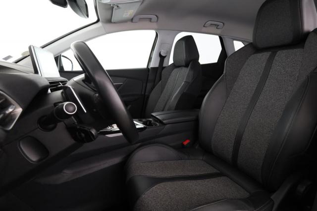 Peugeot 3008 image 2