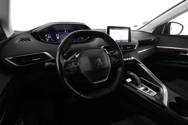 Peugeot 3008 image 1