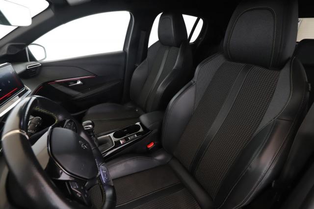 Peugeot 208 image 2