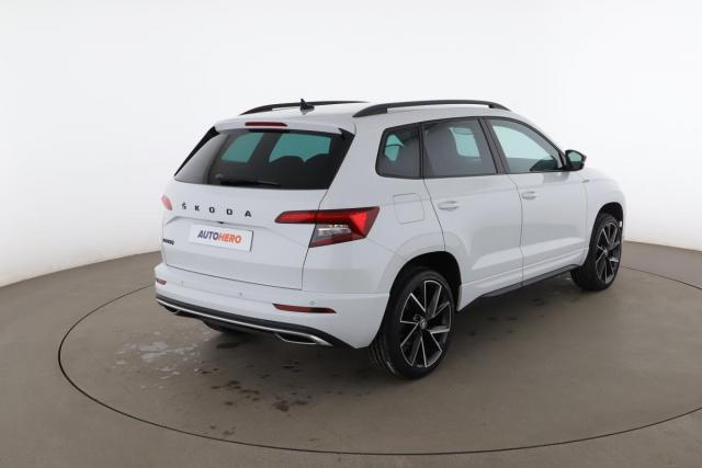 Skoda Karoq image 9