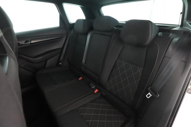 Skoda Karoq image 4