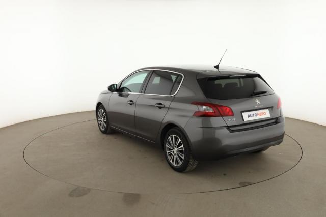 Peugeot 308 image 8