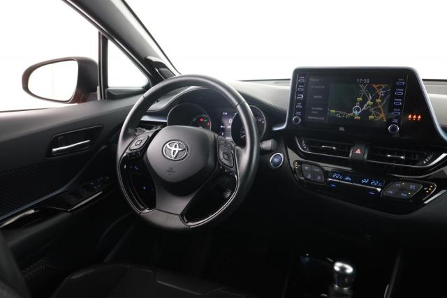 Toyota C-Hr image 8