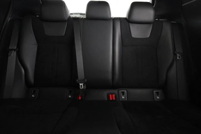 Toyota C-Hr image 1