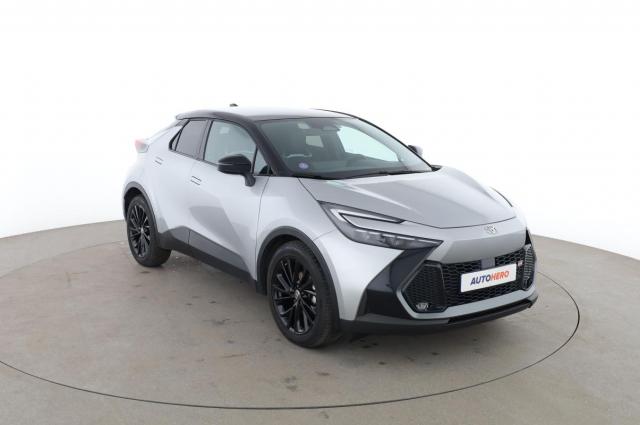 Toyota C-Hr image 2