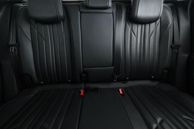 Peugeot 3008 image 6