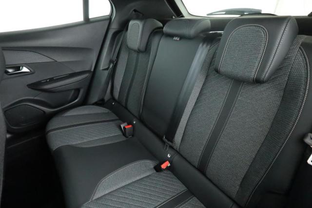 Peugeot 2008 image 1