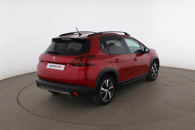 Peugeot 2008 image 2