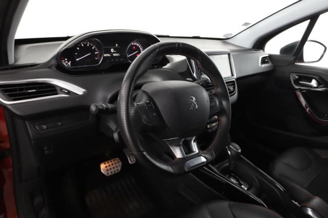 Peugeot 2008 image 7