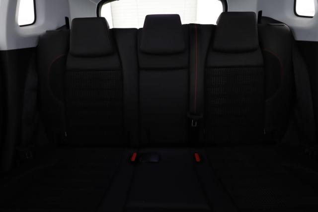 Peugeot 2008 image 4