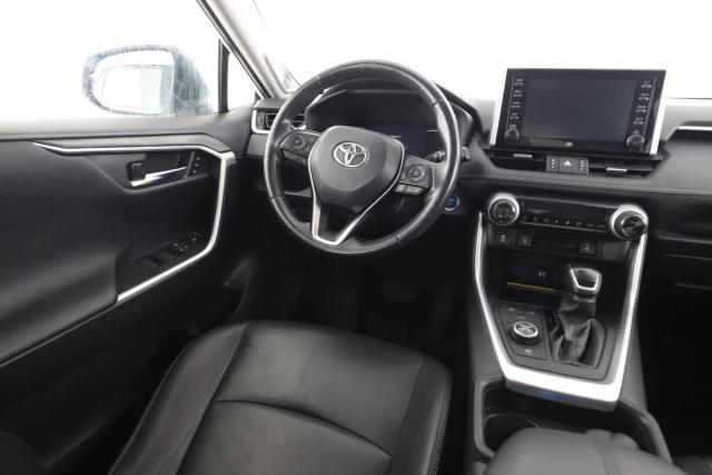 Toyota Rav4 image 8