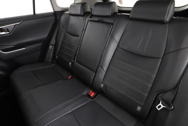 Toyota Rav4 image 4
