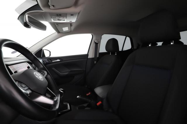 Volkswagen T-Cross image 3
