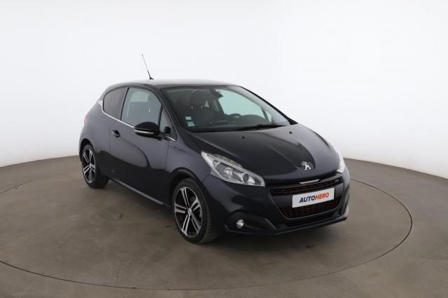 Peugeot 208 image 1