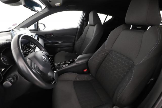 Toyota C-Hr image 4