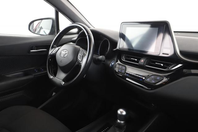 Toyota C-Hr image 4
