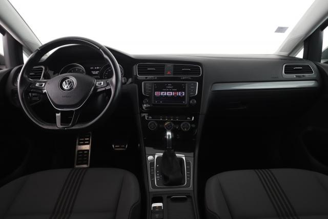 Volkswagen Golf image 8