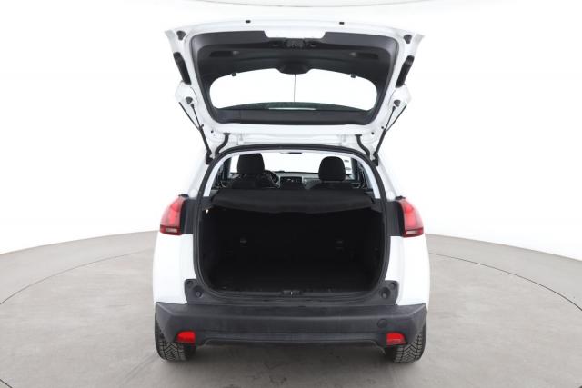 Peugeot 2008 image 8