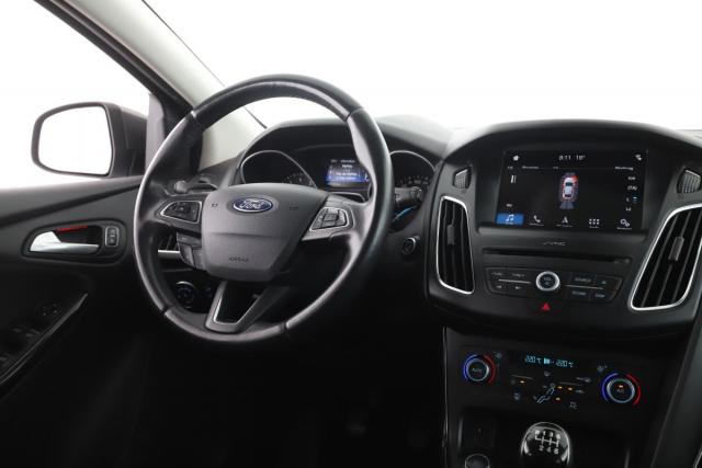 Ford Focus image 6