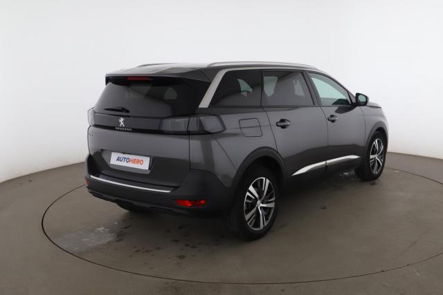 Peugeot 5008 image 3