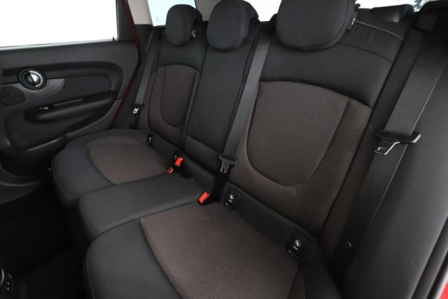 Mini Clubman image 7