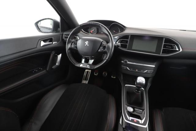 Peugeot 308 image 8