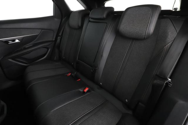 Peugeot 3008 image 1