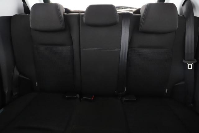 Peugeot 208 image 6