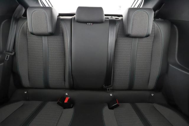 Peugeot 208 image 8