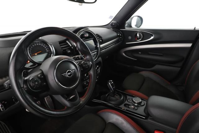 Mini Clubman image 3