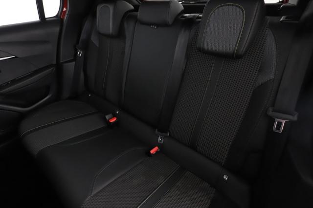 Peugeot 208 image 1