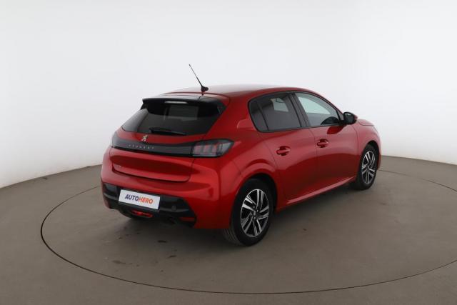 Peugeot 208 image 2