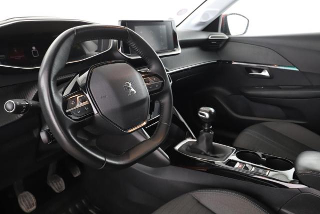 Peugeot 208 image 6