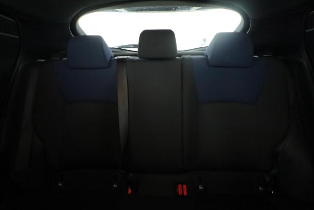Toyota C-Hr image 7