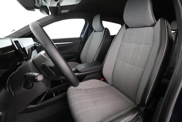 Renault Mégane E-Tech image 8