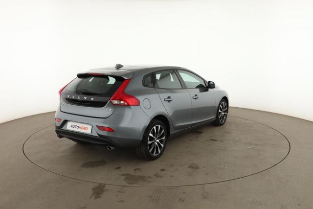 Volvo V40 image 7