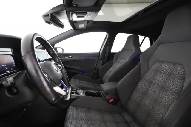 Volkswagen Golf image 6